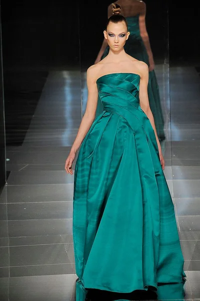 Look 32
